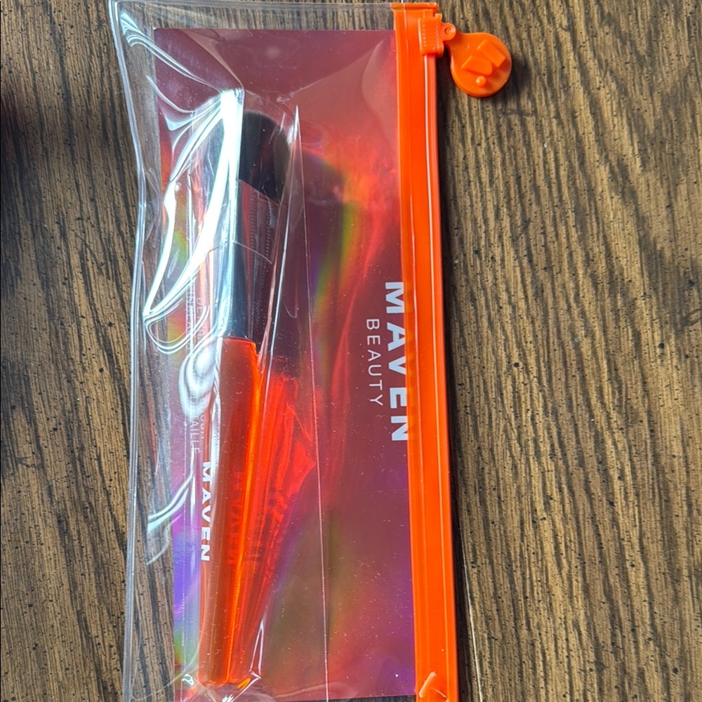 Maven Beauty Vegan Buff Brush with Orange Pouch